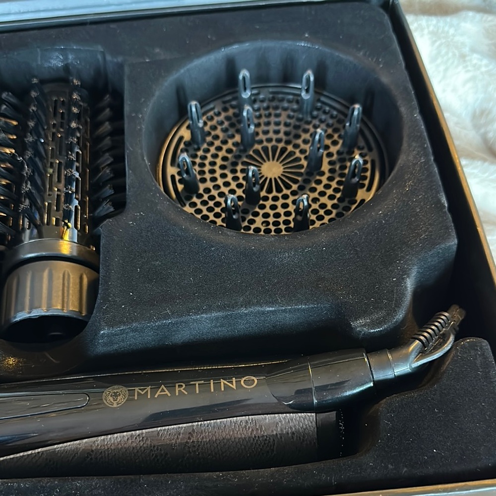 Martino Cartier 3-in-1 hot revolver Hair dryer with three attachments NEW - Picture 7 of 14